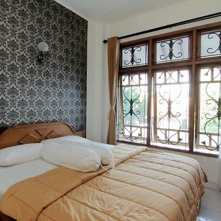 Hotel Fevytra Syariah Yogyakarta Ngoại thất bức ảnh