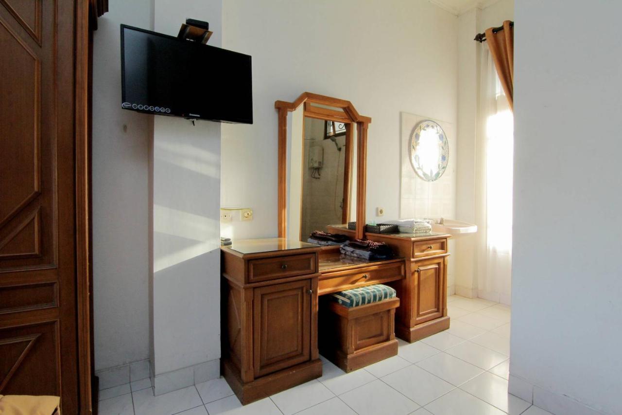 Hotel Fevytra Syariah Yogyakarta Ngoại thất bức ảnh