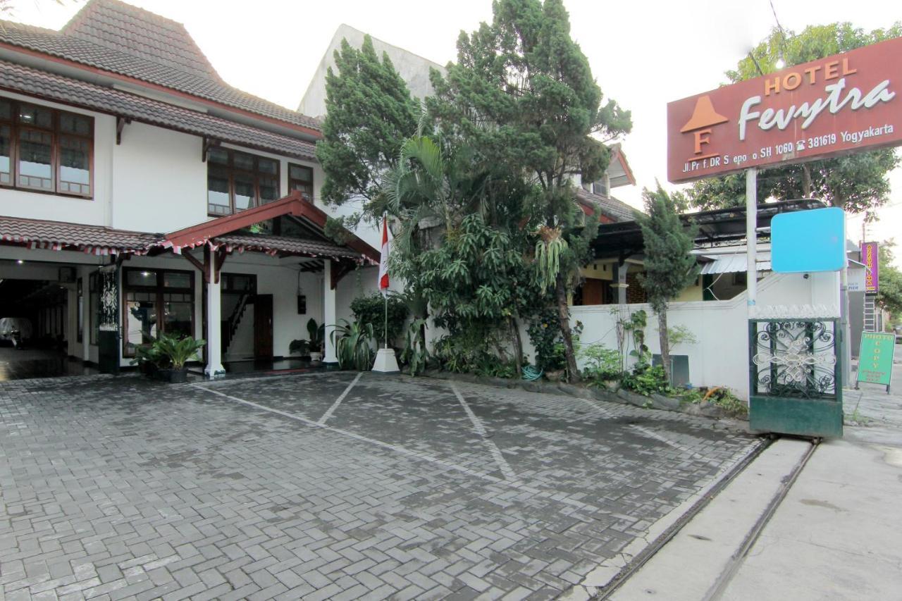 Hotel Fevytra Syariah Yogyakarta Ngoại thất bức ảnh